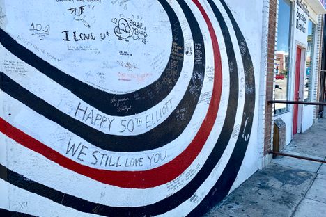 Elliott Smith's Tribute Wall