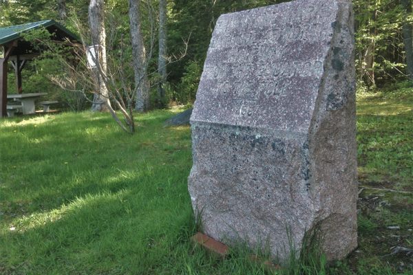 The marker sits along Route 1 at a picnic area.