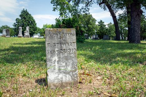 Grave of the Lost Arm of F. Stewart