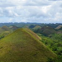 Where are the Chocolate Hills? - WorldAtlas