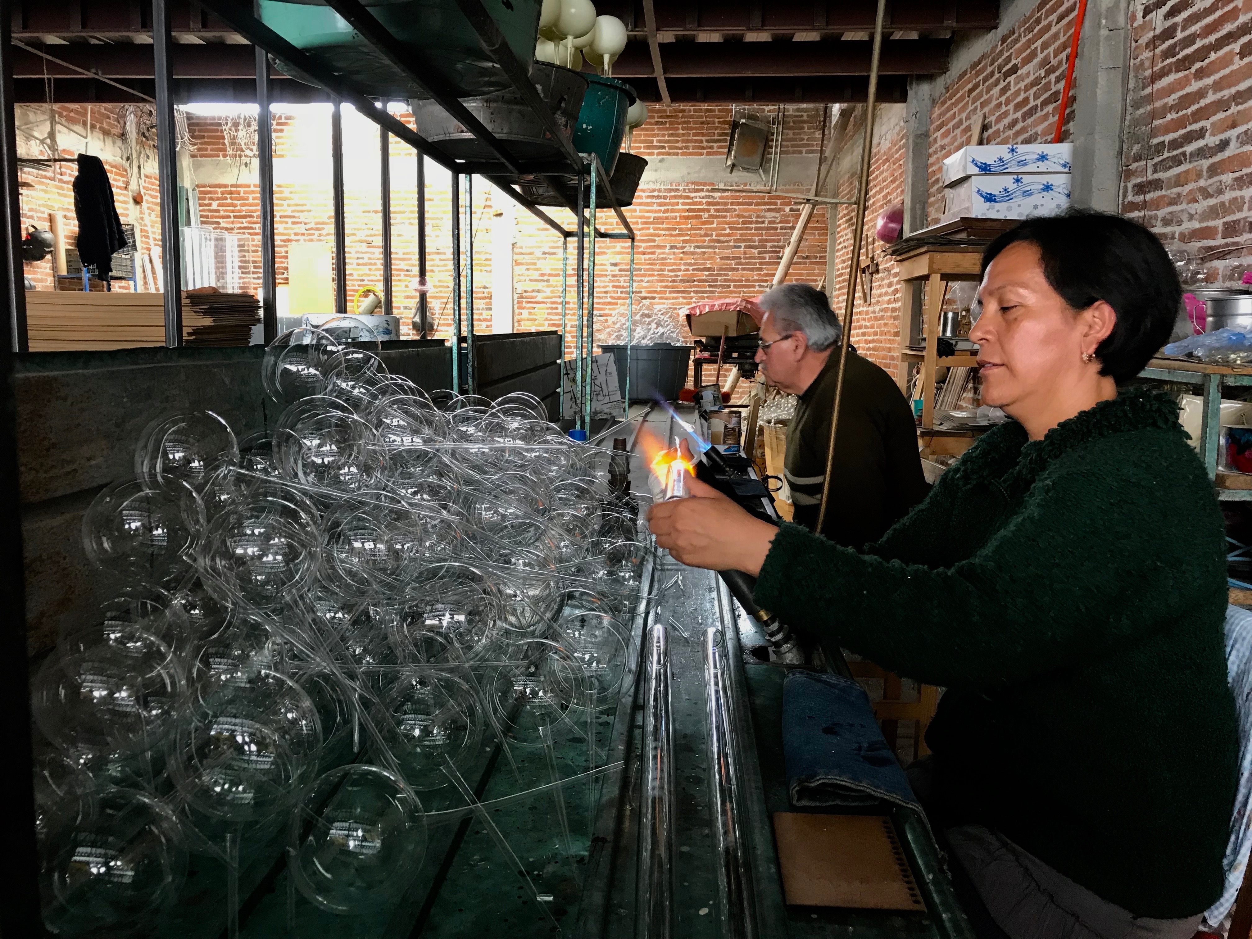 blown glass factory azteca