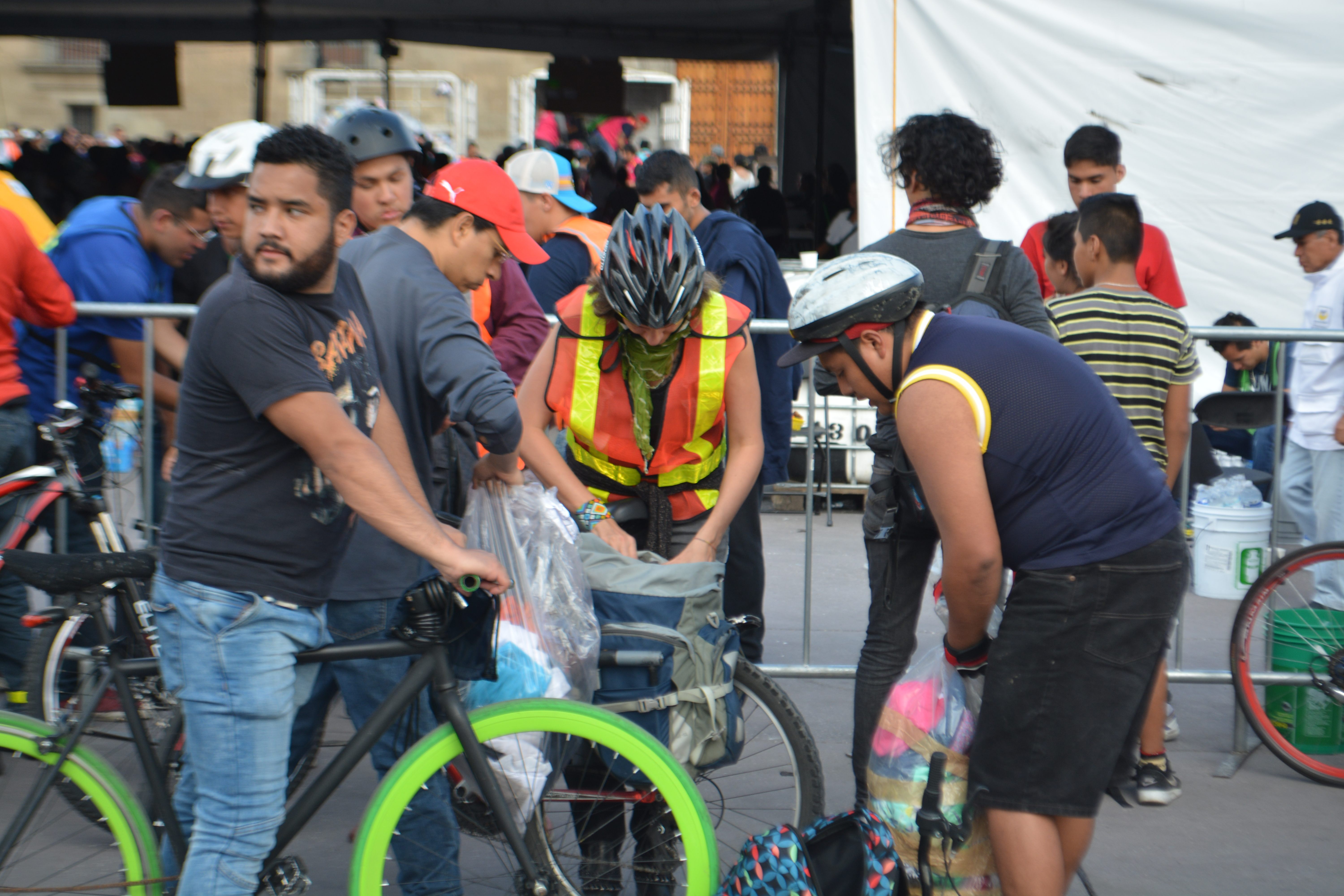 In the aftermath of a series of earthquakes, cyclists zipped around Mexico delivering supplies.