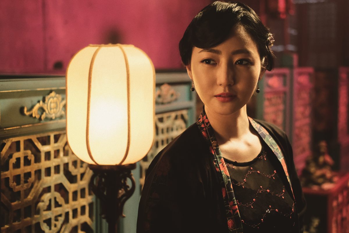 <em>The Ghost Bride</em> is filled with colorful glimpses of Peranakan culture in Malaysia.