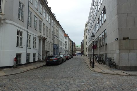 Picture of modern-day Laksegade.