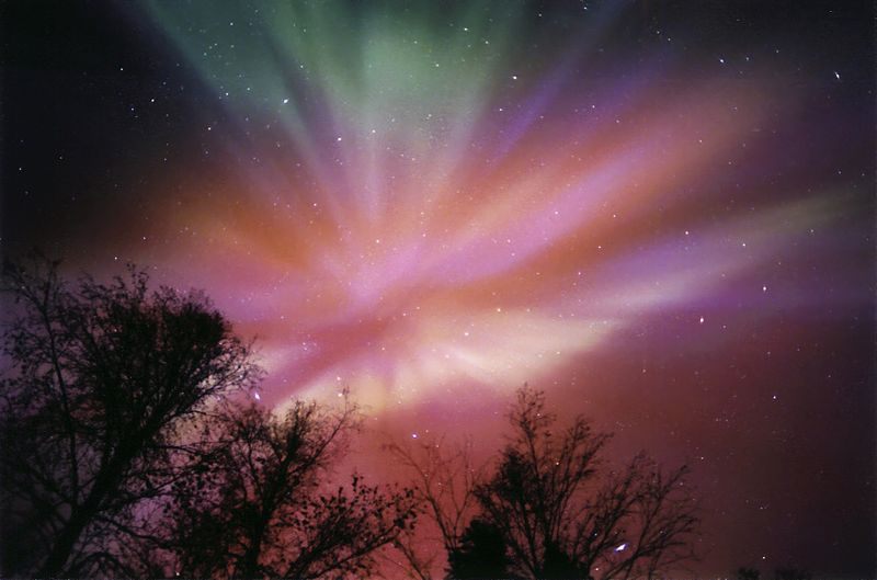 Purple polar aurora seen from Alaska