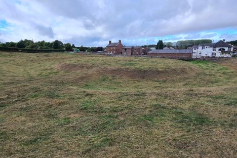 The flat circular centre of the henge