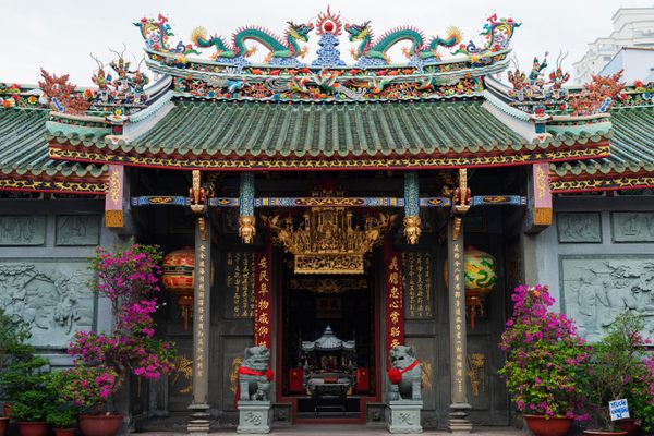 Nghia An Hoi Quan Pagoda