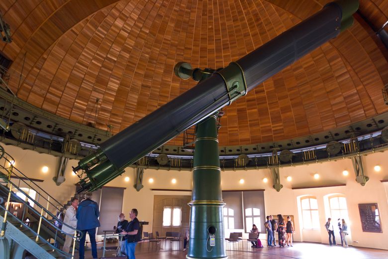 Famous sales refracting telescopes