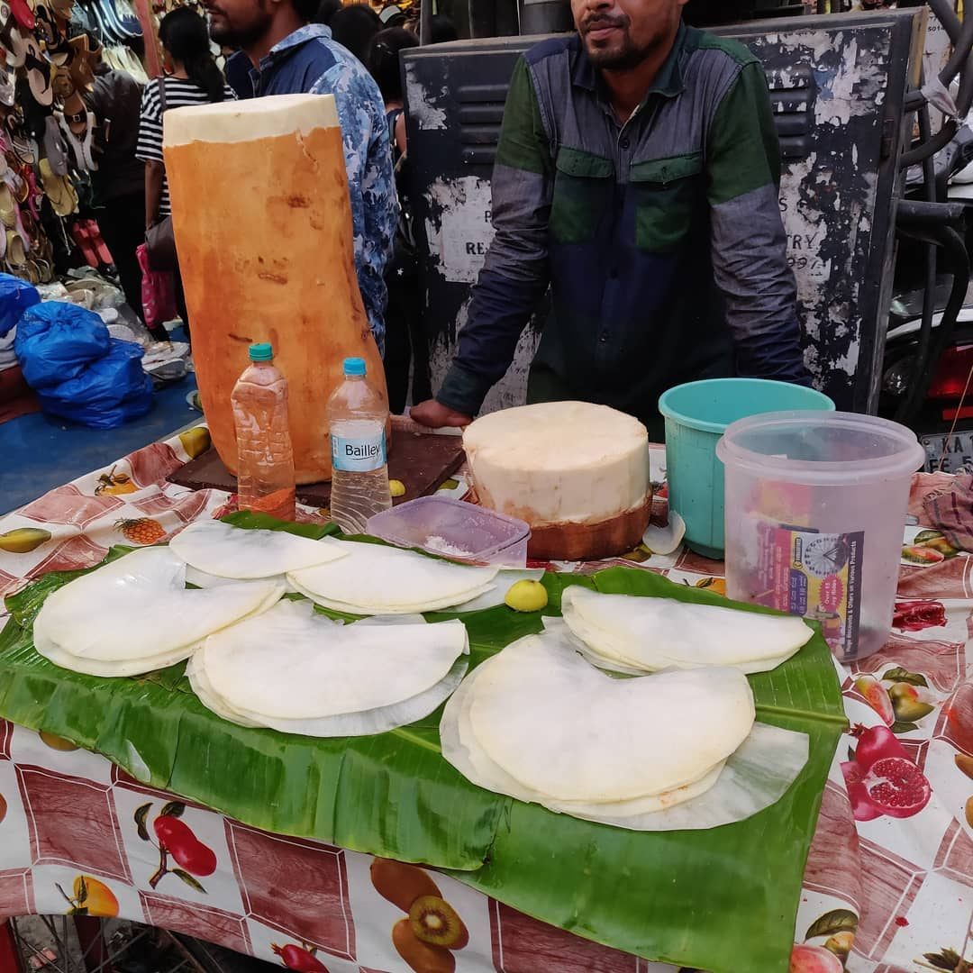 A stand selling the snack in Bangalore.