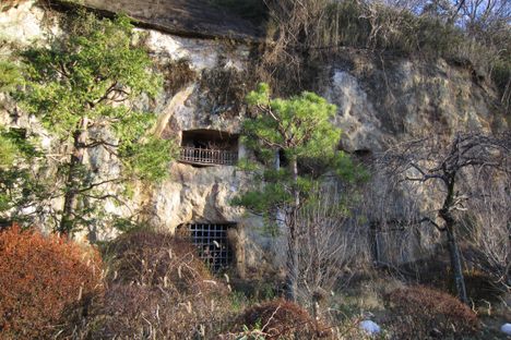 The "Cave Hotel" of Yoshimi.