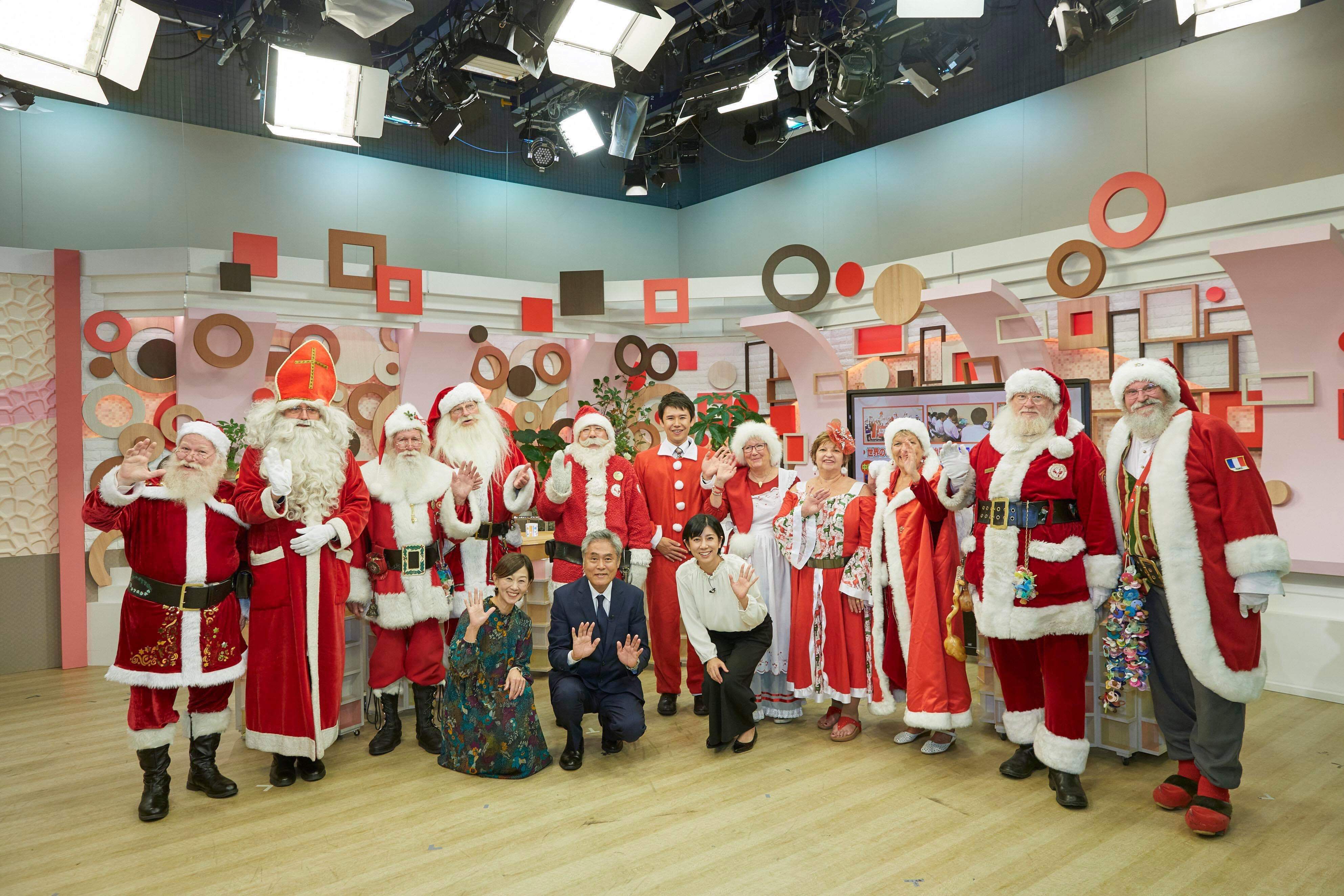 Paul and other Santas on Japanese TV.