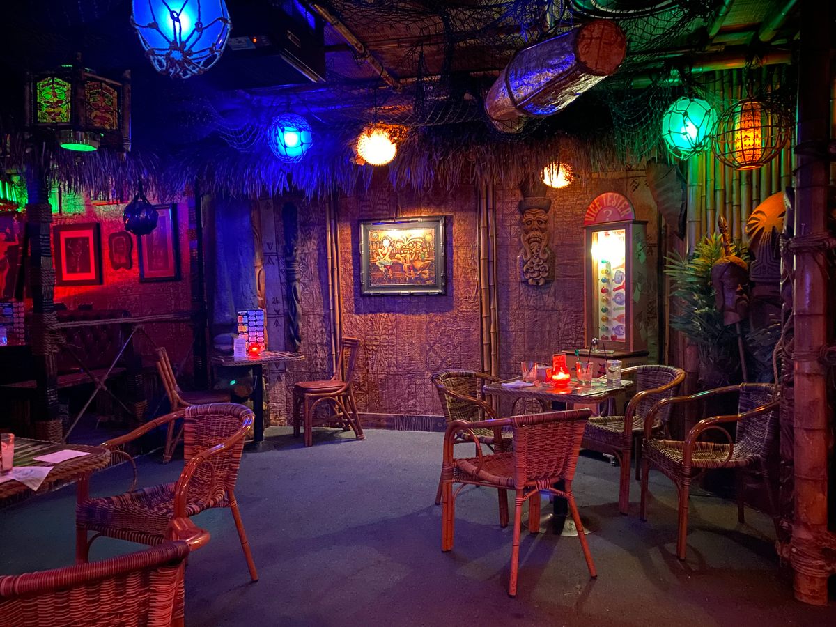Frankie's Tiki Room – Las Vegas, Nevada - Gastro Obscura