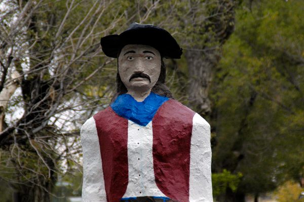 Statue of Lucien Bonaparte Maxwell