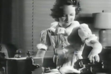 Video Wonder: How to Use Those Newfangled Dial Telephones