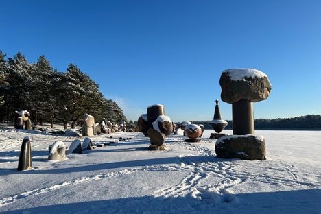 Paula Jaunzema akmens skulptūru dārzs (Pauls Jaunzems Stone Sculpture Park)