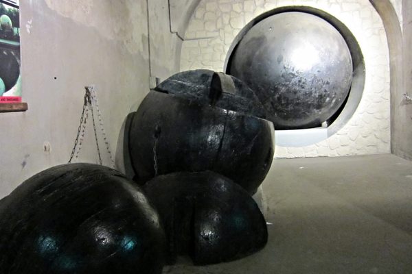 Balls that clean the sewers