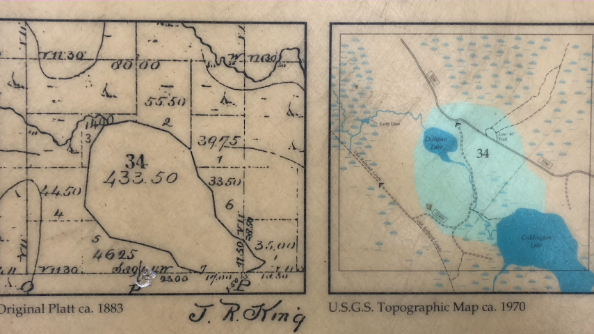 El mapa del equipo topográfico de 1883 (izquierda), comparado con el terreno real (derecha). La zona de color azul claro se marcó erróneamente como parte del lago. 