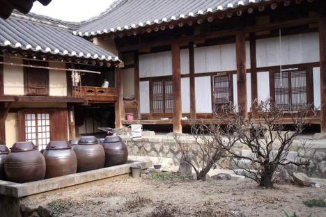 Kimchi pots.