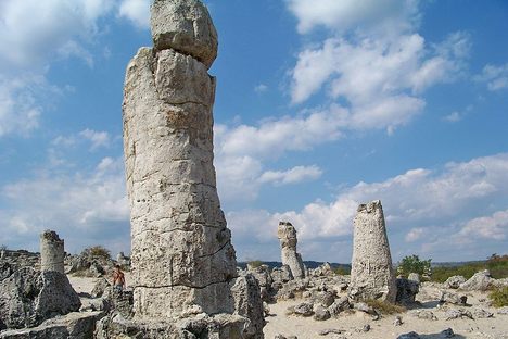 Pobiti Kamani Stones