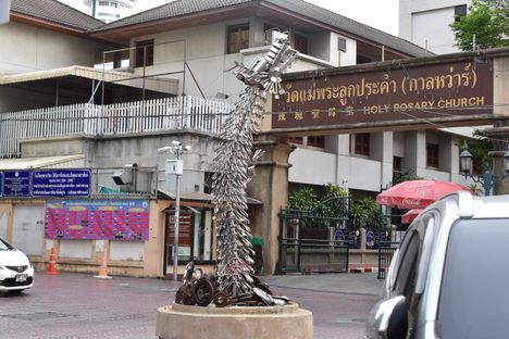 The Dragon Roundabout is an impressive public sculpture.