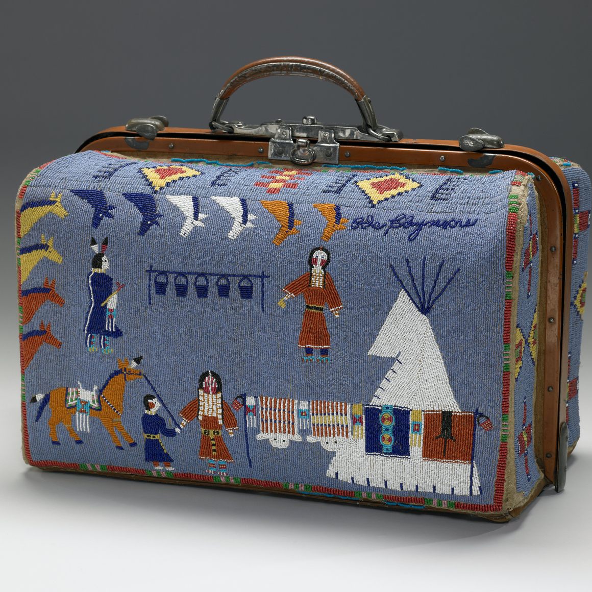 Nellie Two Bear Gates. Suitcase, 1880–1910. Beads, hide, metal, oilcloth, thread, 12 1/2 x 17 11/16 x 10 1/4 in. (Collection of Minneapolis Institute of Art, Minneapolis, MN.)