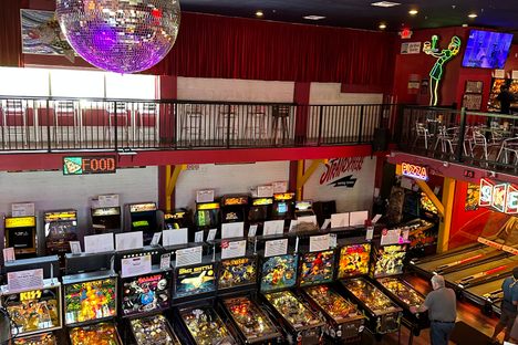 Silverball Retro Arcade 