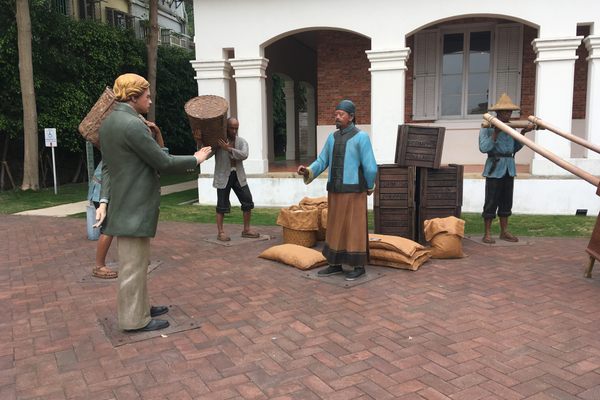 Life-size Diorama