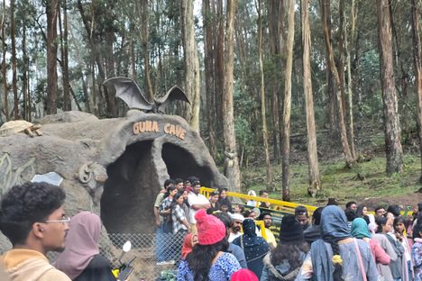 Guna caves entrance