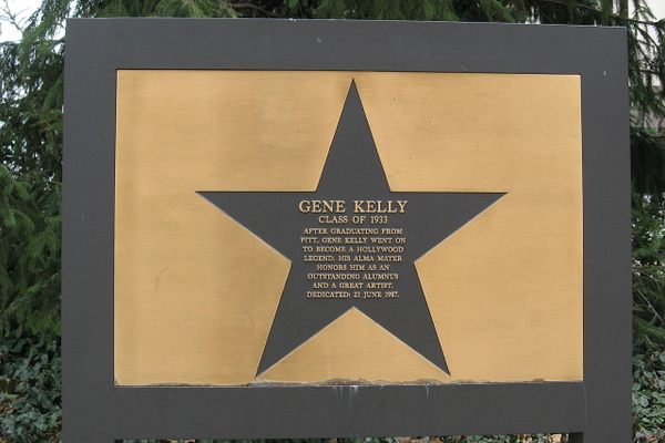 Gene Kelly’s plaque outside the William Pitt Union.