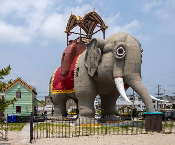 New Airbnb Listing: A 65-Foot-Tall Landmark Named Lucy the Elephant - The  New York Times