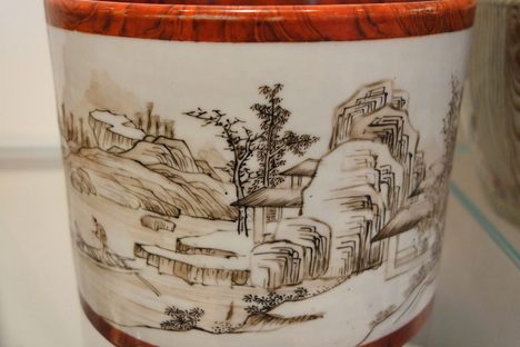 A brush-painted porcelain pot, made in Jingdezhen in the mid-1700s.