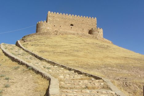 Khanzad Castle