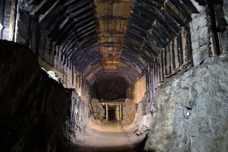 "Underground city" in Osówka