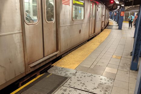 Multiple gap fillers along the edge of the platform.
