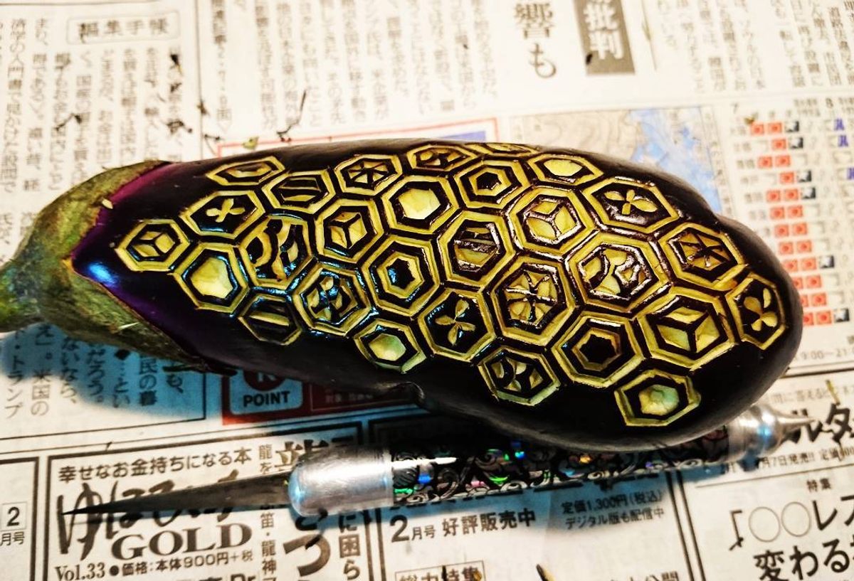 An example of turtle-shell motif.