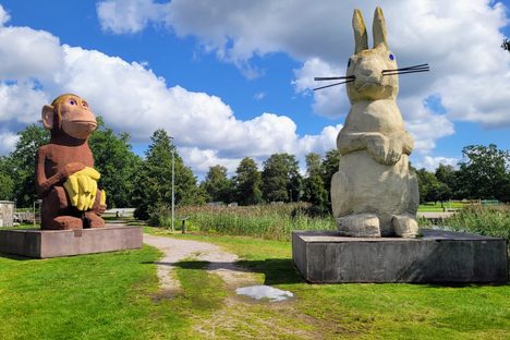 'Apan och Kaninen' ('Bunny and Monkey')