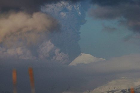 Volcano Erupts in Alaska, Sending Ash 20,000 Feet Into the Air
