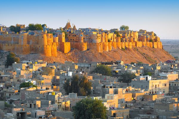 Panoramic view of the Jaisalmer Fort skyline.