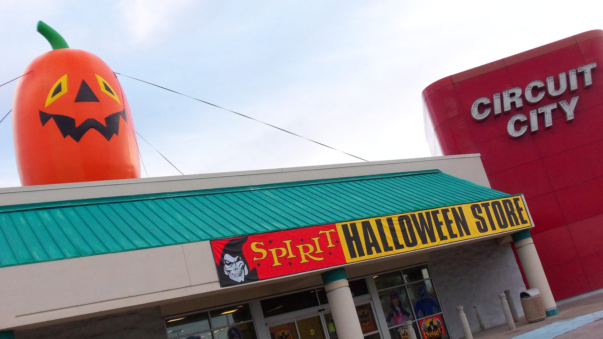 Spirit Halloween, Party City Look To Conjure Up 1,600 Halloween Pop-Ups  This Year