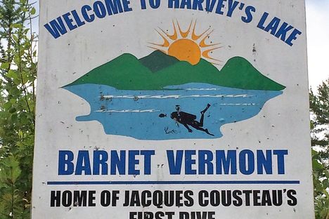 Sign at the entrance to Harvey's Lake.