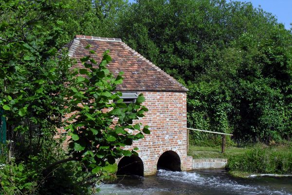 Eel House on the Arle
