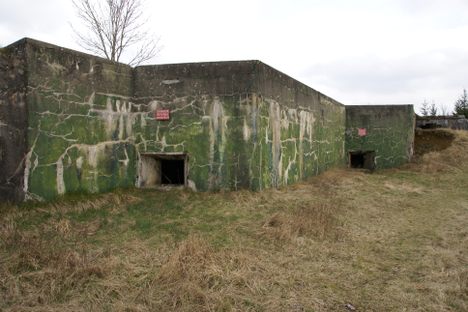 Sign at Fort Douaumont reads: Danger, Access Forbidden.