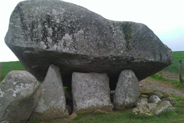 Front view of the dolmen.