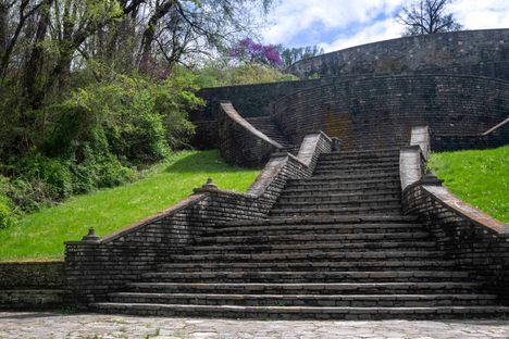 The grand staircase leads to the river.