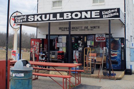 Hampton’s Store