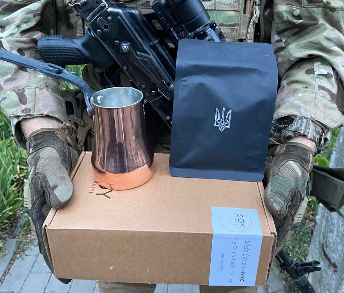 Granovskiy is sending custom-made cezve pots to soldiers.