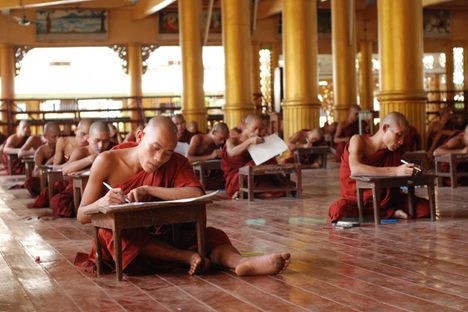 China’s Reincarnation Database Has Verified The Existence of 870 Living Buddhas. But How?