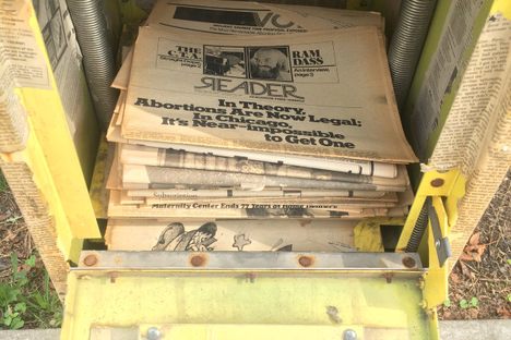 A Mysterious Newspaper Box 'Time Machine' Showed Up in Chicago