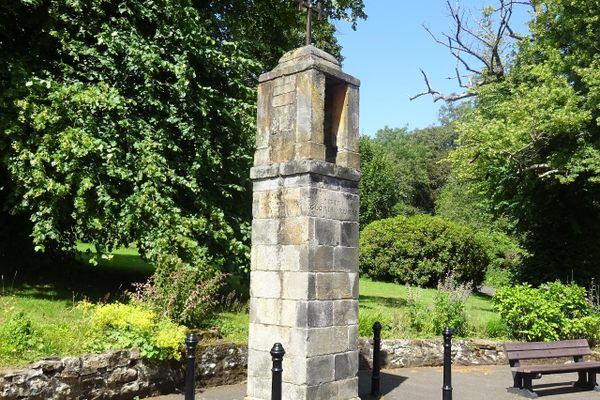 Kirkhill Astronomical Pillar