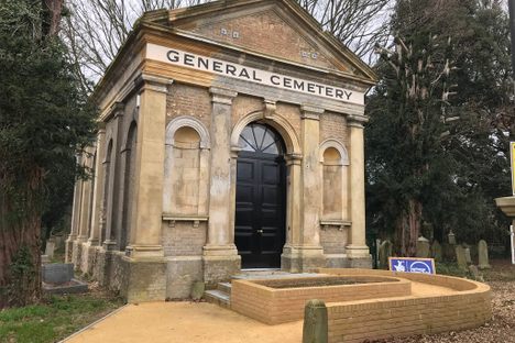 Restore chapel in the park